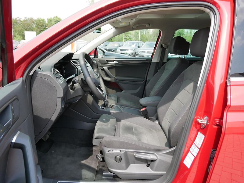 Volkswagen Tiguan - fotka 6 z 25