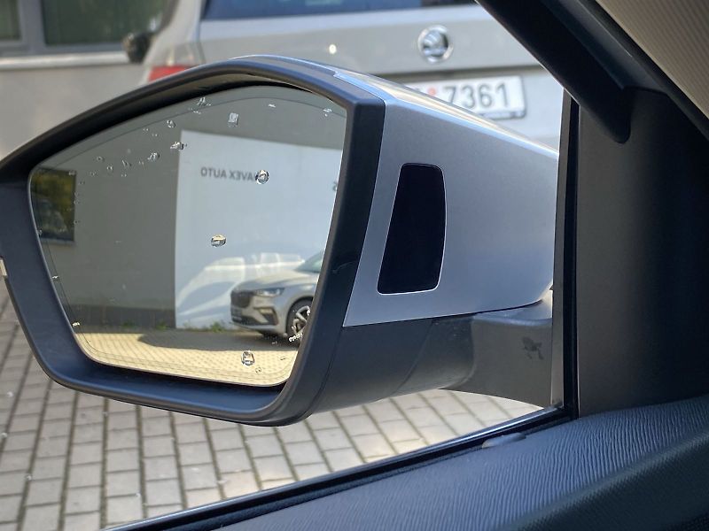 Škoda Octavia (2025) Combi 2.0 TDI DSG Top Selectio - fotka 24 z 37
