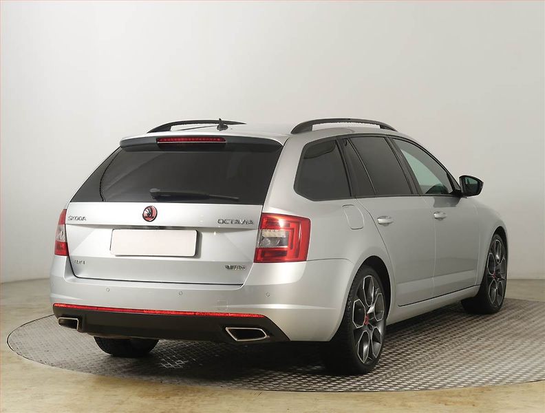 Škoda Octavia (2016) RS 2.0 TDI 4x4 DSG, Automat - fotka 5 z 24
