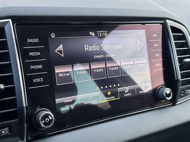 Škoda Karoq (2024) 1.5 TSI DSG Fresh - fotka 13 z 34