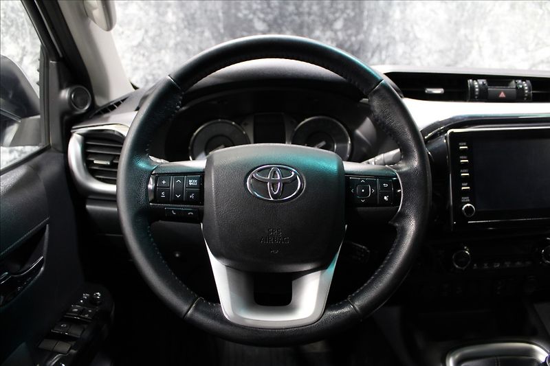 Toyota Hilux 2,4 D-4D 150 4x4 1.majitel, CZ - fotka 20 z 33