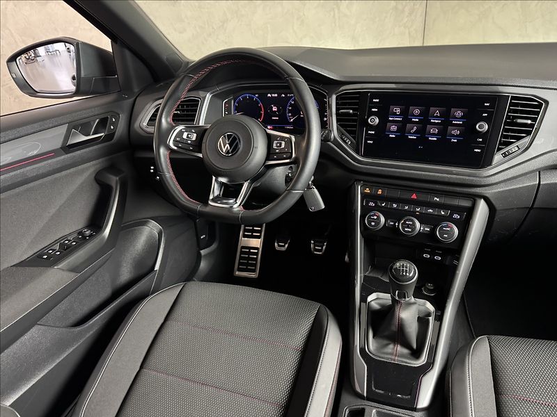 Volkswagen T-Roc 1,5 TSi  Sport Virtual Assist - fotka 16 z 44