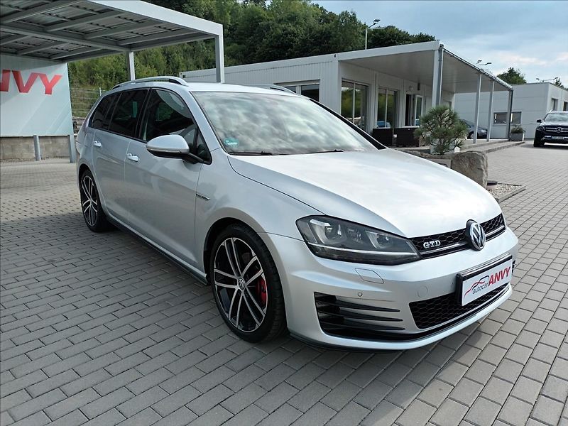 Volkswagen Golf 2,0 TDI,GTD,135KW,NAVI,XENON - fotka 3 z 50