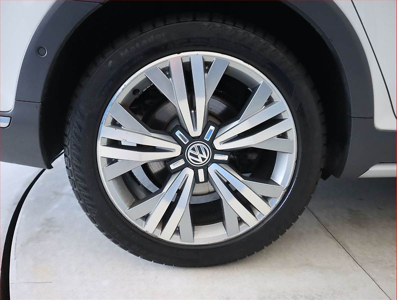 Volkswagen Passat (2016) Alltrack 2.0 TDI, 4X4 - fotka 14 z 19