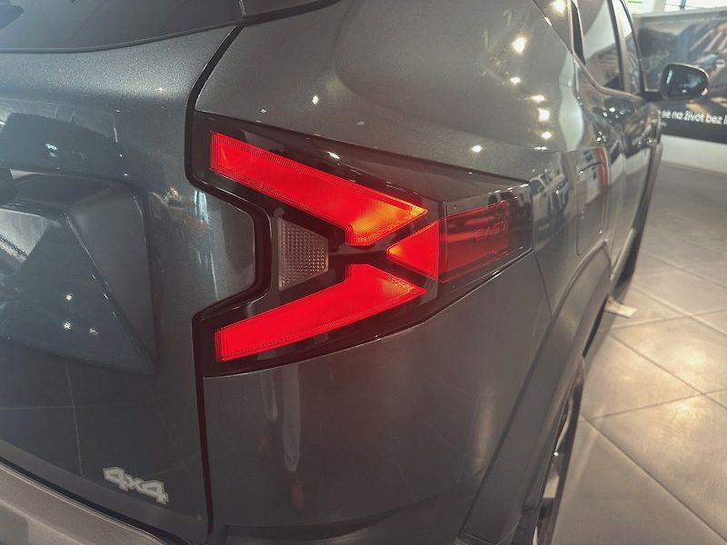 Dacia Duster (2026) journey hybrid-G 150 4x4 - Ost - fotka 12 z 14