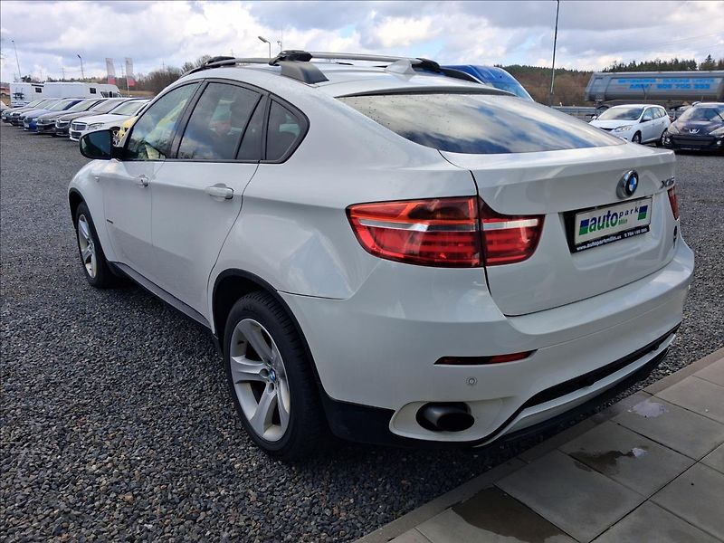 BMW X6 3,0 X-Drive, kamera - fotka 5 z 14