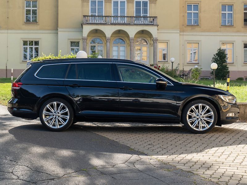 Volkswagen Passat 1.4 TSI DSG Kamera DAB Cockpit - fotka 5 z 37