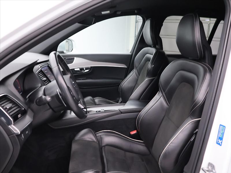 Volvo XC90 2,0 D5 165kW AWD Aut. R-Design - fotka 12 z 39