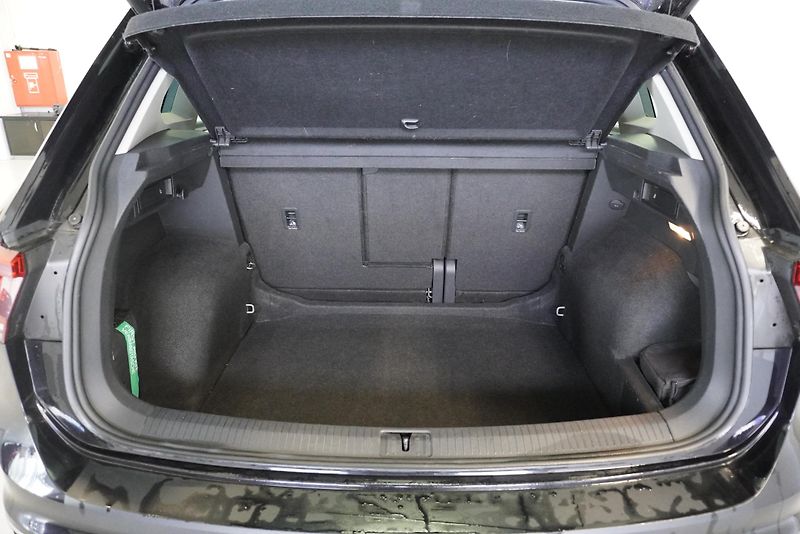Volkswagen Tiguan 2.0 TDI 110kW DSG7 REZERVACE - fotka 9 z 28