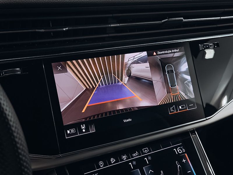 Audi Q8 50TDI S-line Quattro 210 kW - fotka 25 z 27