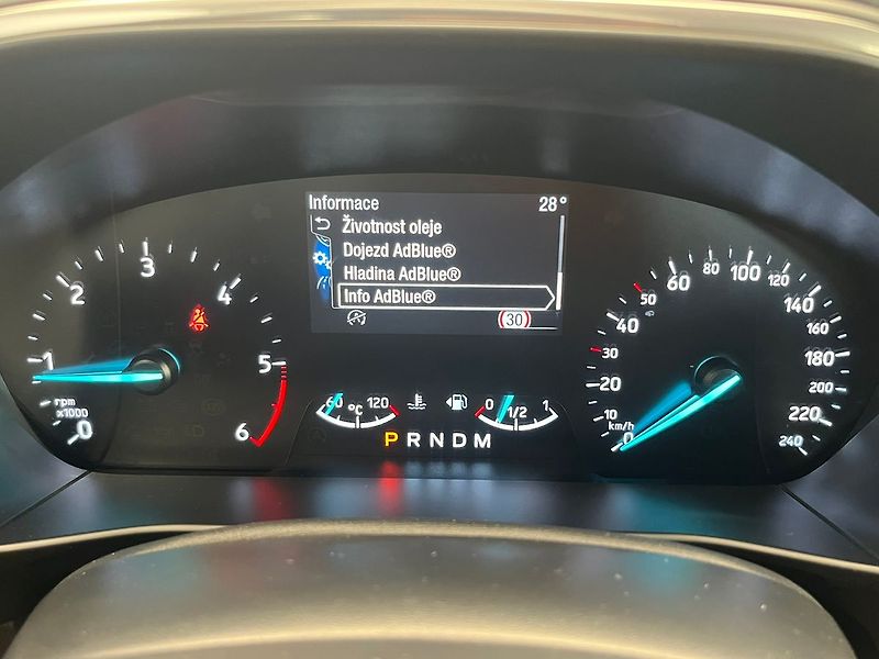 Ford Focus 2.0 EB Titanium LED - fotka 59 z 66