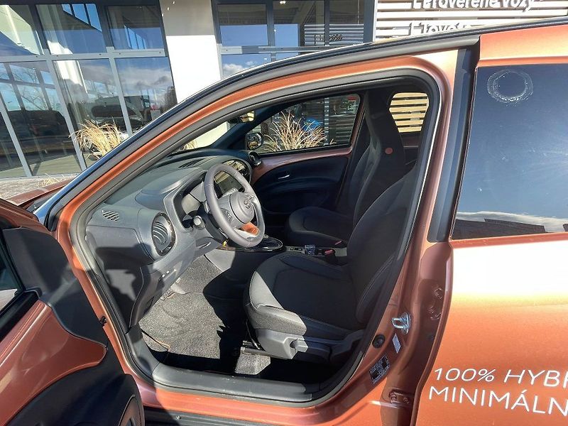 Toyota Aygo 1.5L HEV CVT - fotka 13 z 28