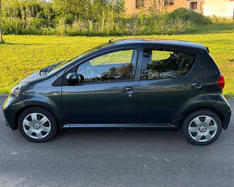 Toyota Aygo (2008) - fotka 3 z 11