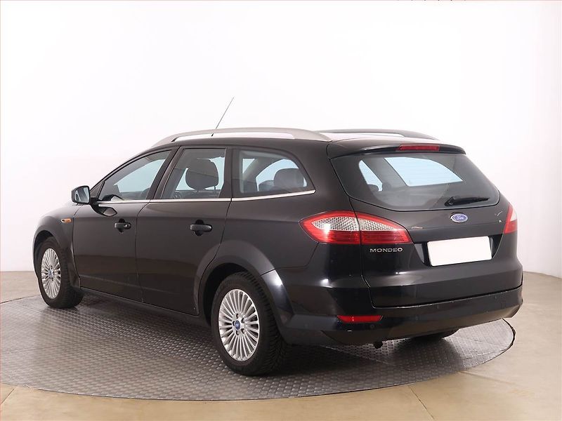 Ford Mondeo (2008) 2.0 16V, po STK, rezervace - fotka 4 z 15