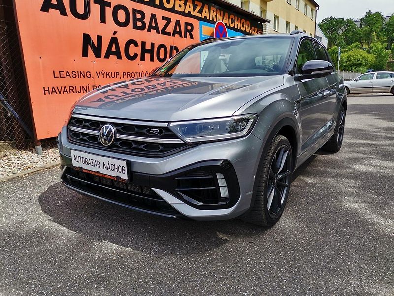 Volkswagen T-Roc (2025) 2.0TSi 221kw R DSG 4x4 - fotka 8 z 40