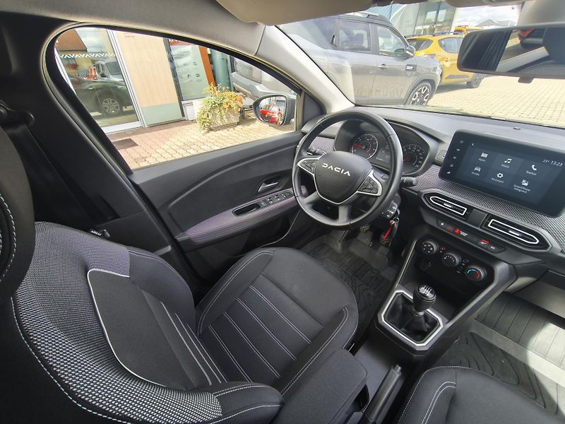 Dacia Jogger 2024 ČR TCe 110 REZERVACE - fotka 7 z 28