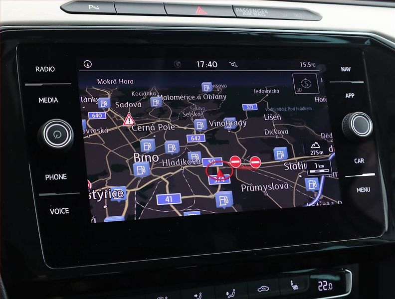 Volkswagen Passat (2018) R-Line 2.0 TDI, Automat - fotka 14 z 18