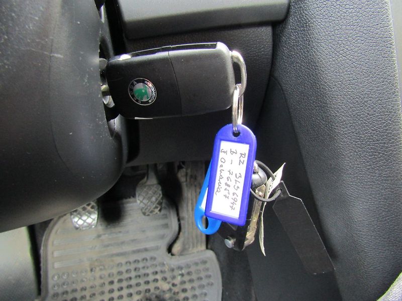 Škoda Octavia (2009) 1.6 MPI 75kW 1.MAJITEL - fotka 31 z 35
