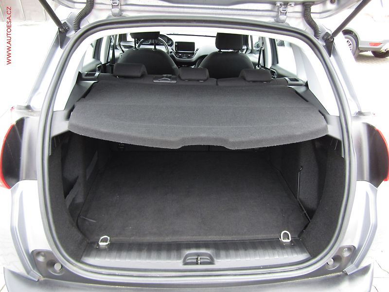 Peugeot 2008 (2017) 1.6 HDi, ČR, Active, navi - fotka 7 z 20