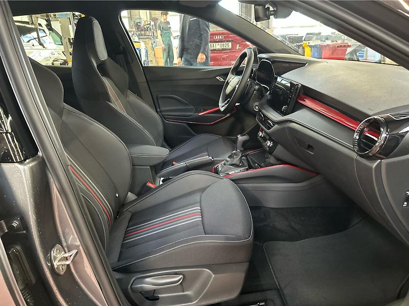Škoda Fabia (2026) 1,0 TSI 85 kW 7-stup. automat. - fotka 22 z 24