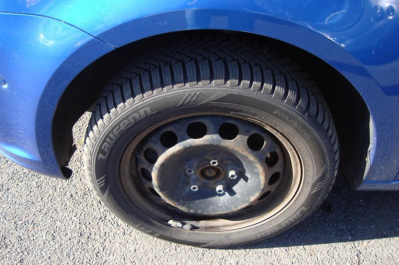 Volkswagen Caddy (2014) 1.6 TDi, Invalid úprava,rampa - fotka 12 z 73