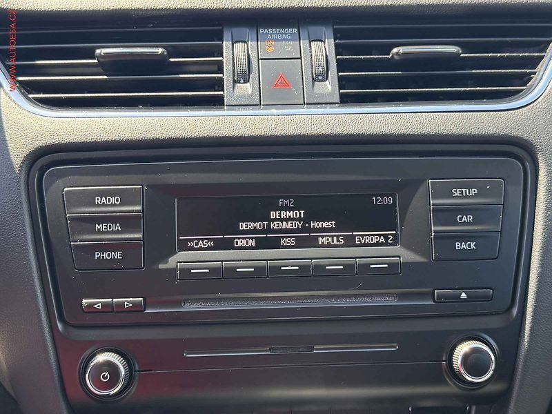 Škoda Octavia (2013) 1.6TDi, ČR, Elegance - fotka 14 z 15
