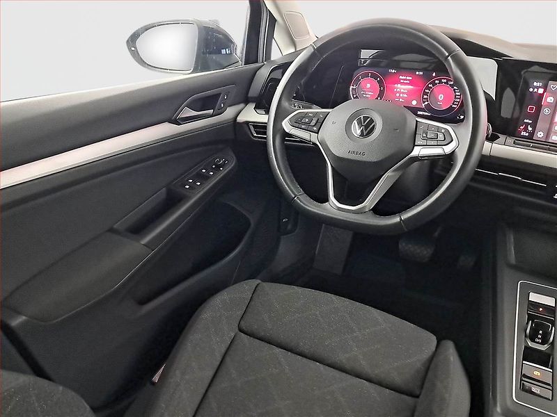Volkswagen Golf (2021) 2.0 TDI, Automat, Navi - fotka 7 z 22