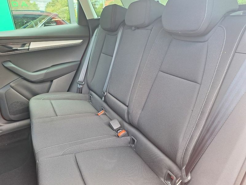 Škoda Karoq Classic 1,5TSI 110kW - fotka 8 z 11