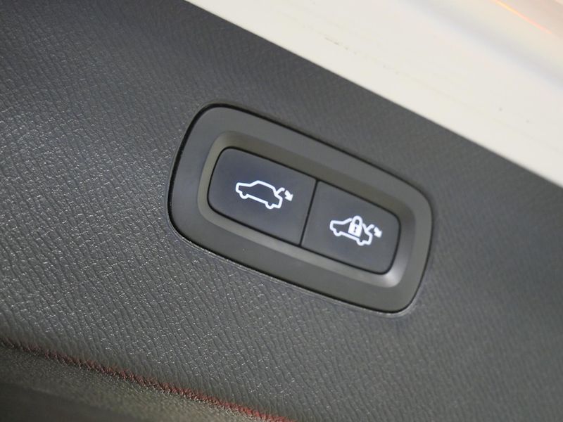 Volvo XC90 - fotka 27 z 27