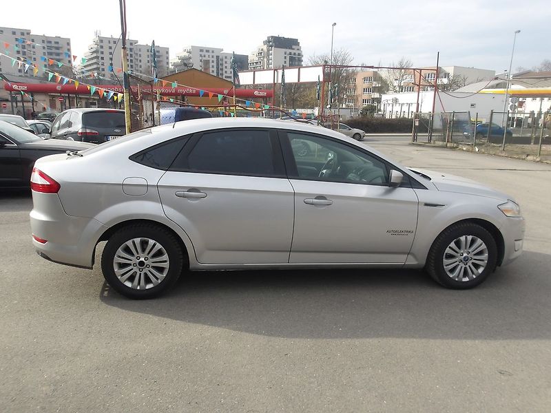 Ford Mondeo 2,0TDCi 103kW STK 05/2028 !!! - fotka 9 z 28