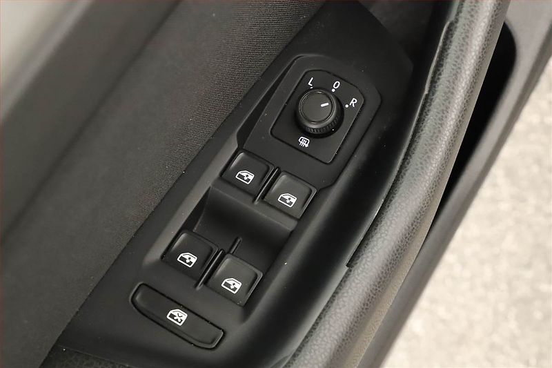 Volkswagen Passat (2016) Comfortline 2.0 TDI, Automat - fotka 13 z 18