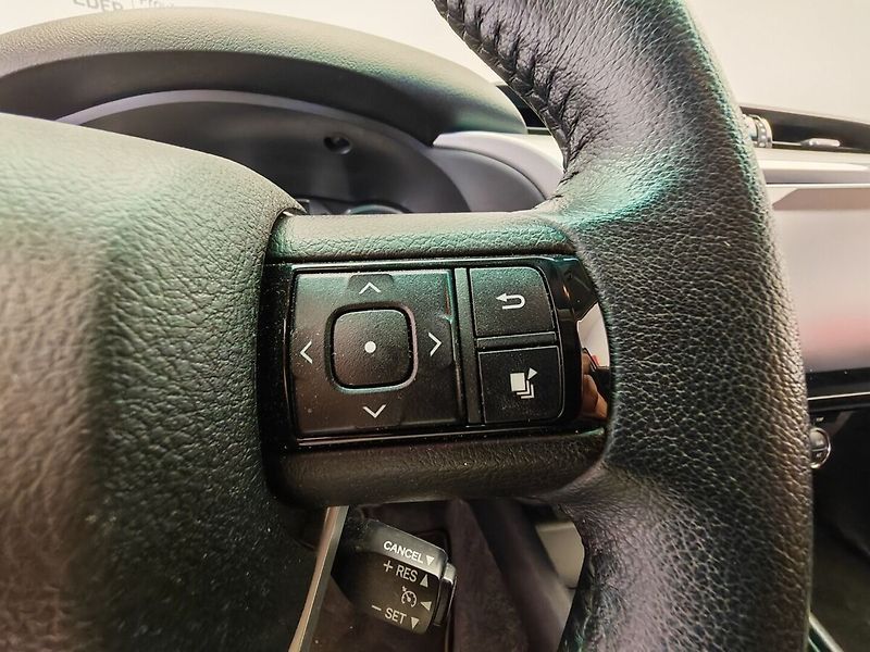 Toyota Hilux 2.8L Diesel - 4x4 - 6 AT Doubl - fotka 25 z 36