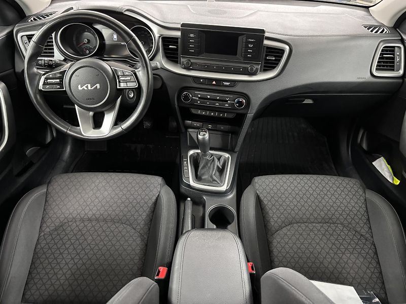 Kia Ceed 1,0 T-GDI Fresh,1.MAJITEL; ČR - fotka 10 z 17