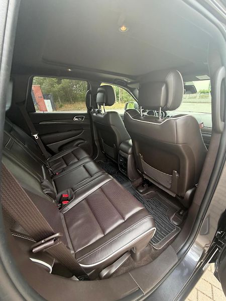 Jeep Grand Cherokee 3.0 D - fotka 9 z 28