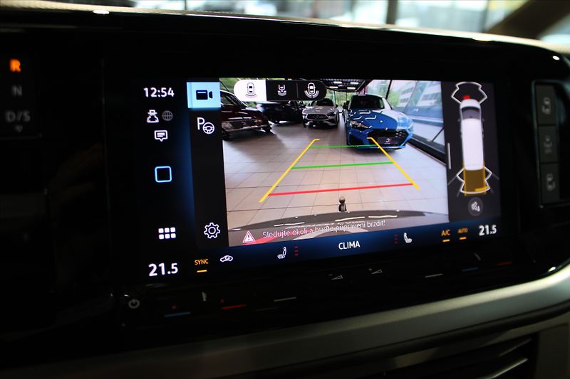 Volkswagen Multivan TDi DSG Edition Pano/HUD/HarKa - fotka 19 z 37