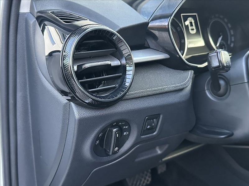 Škoda Fabia 1,0 TSI 110PS  Style DSG - fotka 29 z 53