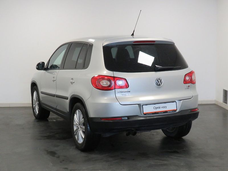 Volkswagen Tiguan - fotka 7 z 24