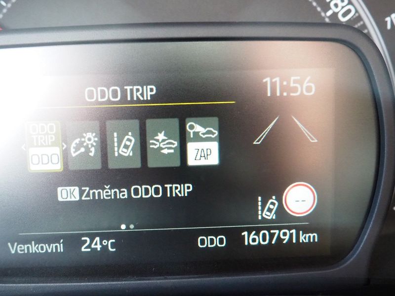 Toyota Aygo (2022) X 1.0 VVTI - fotka 23 z 30