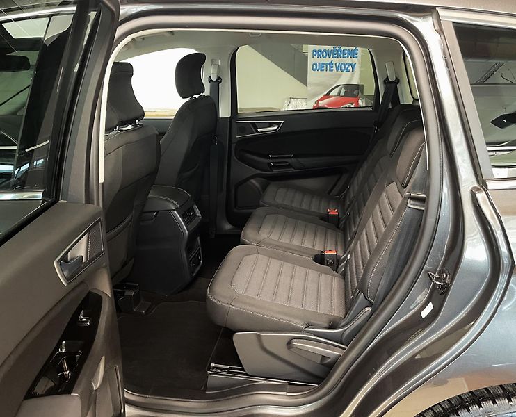 Ford S-MAX Titanium 2,0Ecoblue 110kW - fotka 10 z 30