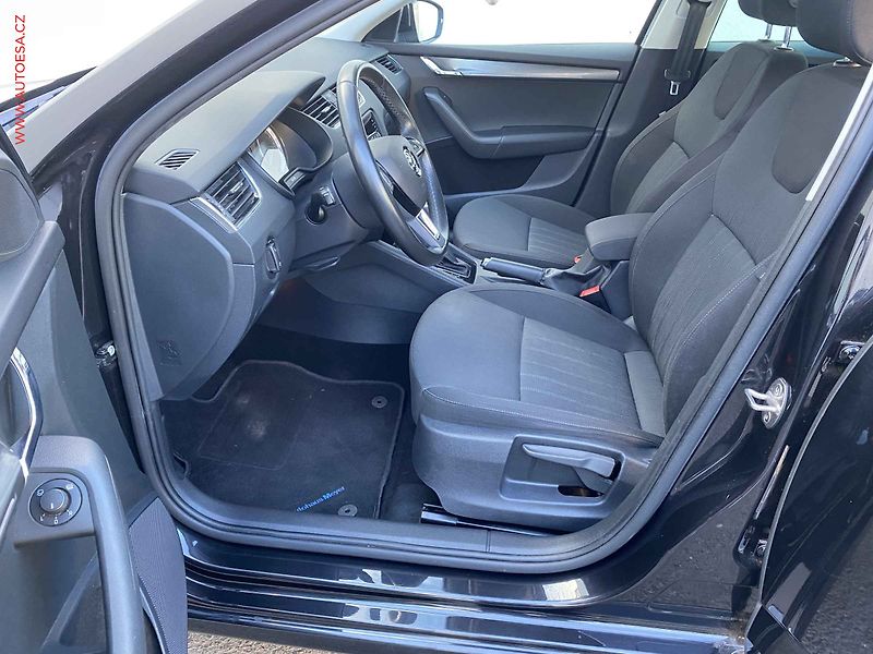 Škoda Octavia (2019) 2.0 TSi, Style, DSG, LED, TZ - fotka 9 z 18