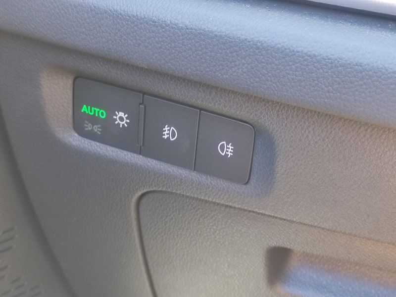 Škoda Octavia (2023) Combi Style Comfort 2,0 tdi 11 - fotka 32 z 42