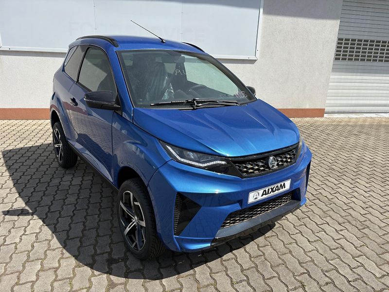 Aixam Crossover (2026) Ambition Prémium - fotka 2 z 17