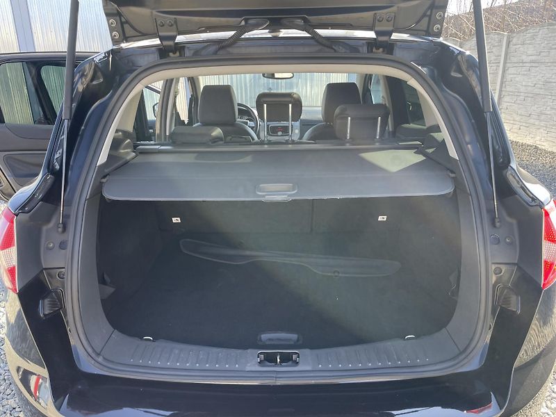 Ford Kuga 2.0TDC-i 4x4 135PS TITANIUM!!! - fotka 121 z 189