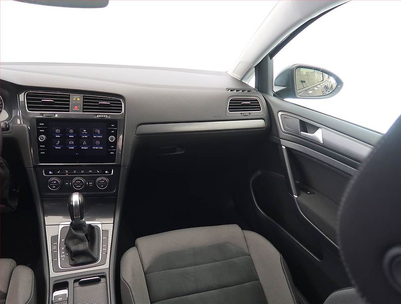 Volkswagen Golf (2017) 1.4 TSI, Automat, Navi - fotka 8 z 22