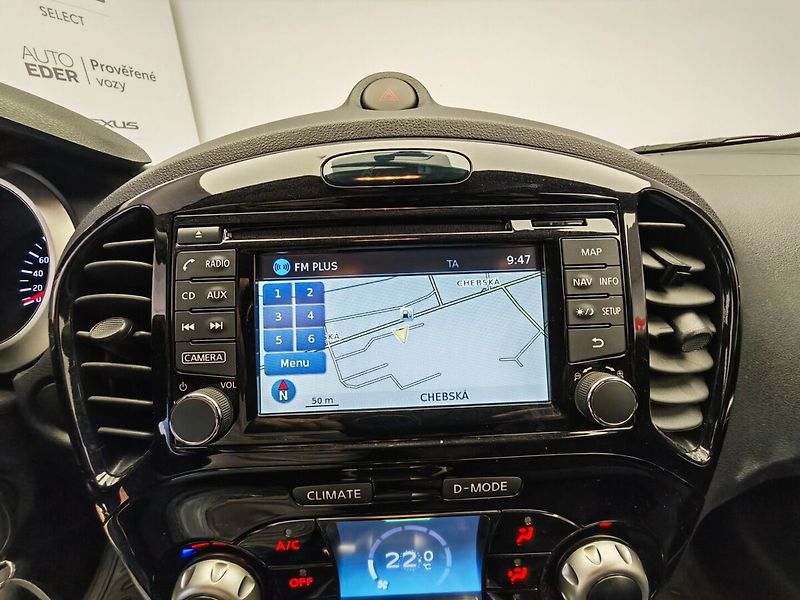 Nissan Juke 1.6 Acenta Automat - fotka 27 z 33