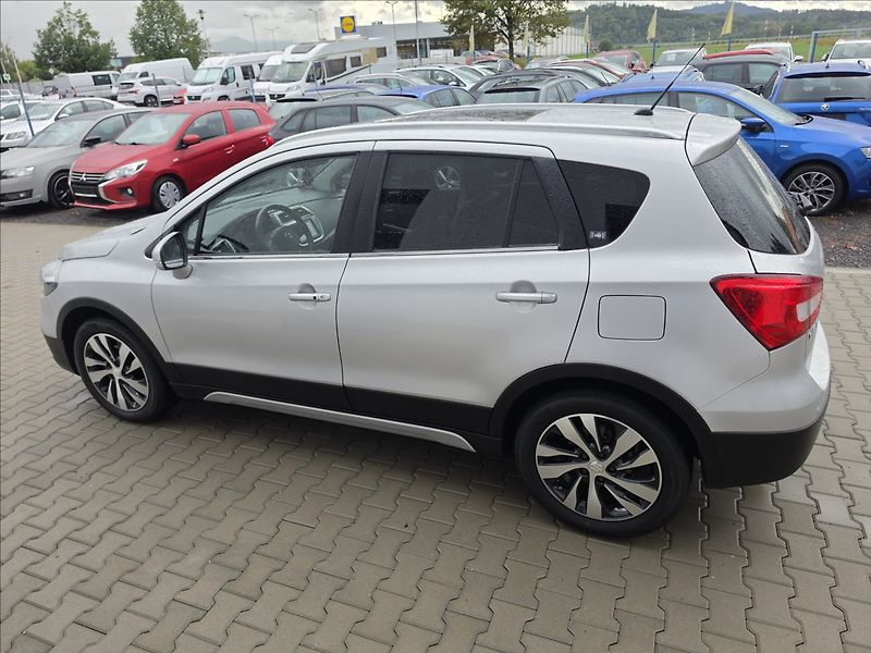 Suzuki S-Cross 1,4 Mild Hybrid AllGrip Premiu - fotka 9 z 45
