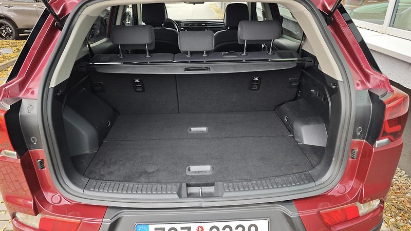 SsangYong Korando (2021) 1,5 120 kW, AT, DPH, ČR,1.maj. - fotka 16 z 40
