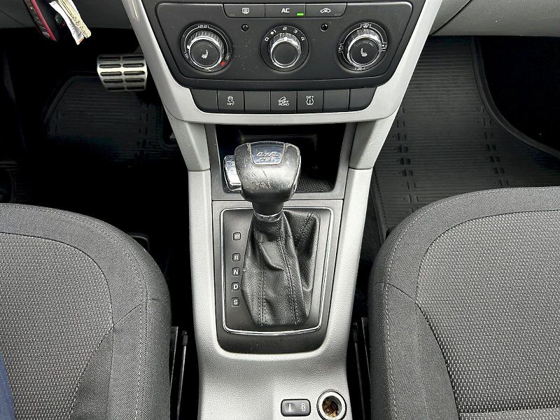 Škoda Yeti (2010) 2.0 TDI 103kW 4x4 DSG Ambition - fotka 18 z 30
