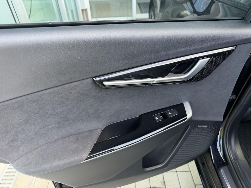 Kia EV6 (2023) gt 430KW ČR 1. MAJITEL - fotka 10 z 16