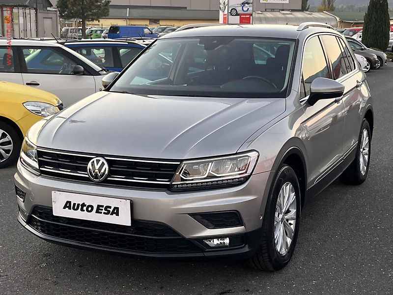 Volkswagen Tiguan (2020) 1.5 TSi, ČR, LED, AC, temp - fotka 3 z 12